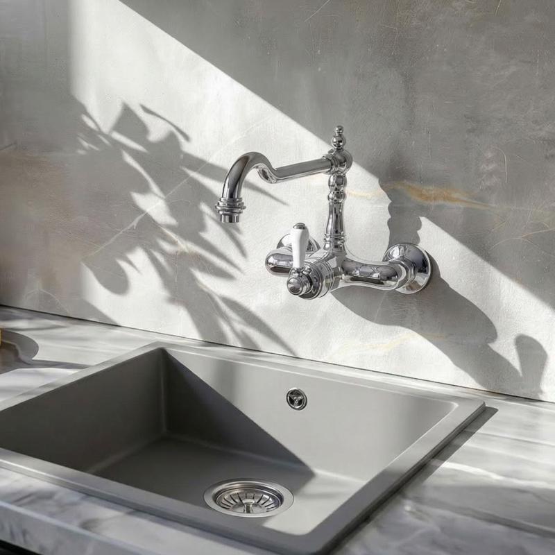 Nostalgijska kuhinjska pipa Hermitage R stenska pipa Krom 10.9021