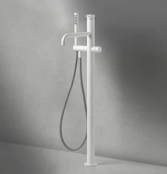 Waterevolution Flow samostoječa kadna pipa s prho mat bela T133BR