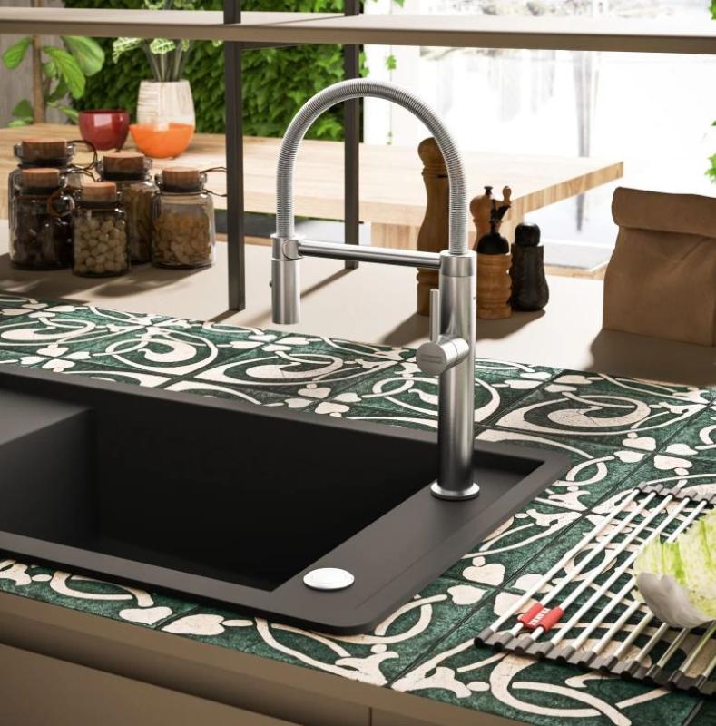 Franke Pescara Semi Pro L Kuhinjska Pipa s prilagodljivim izlivom iz nerjavečega jekla 115.0472.960