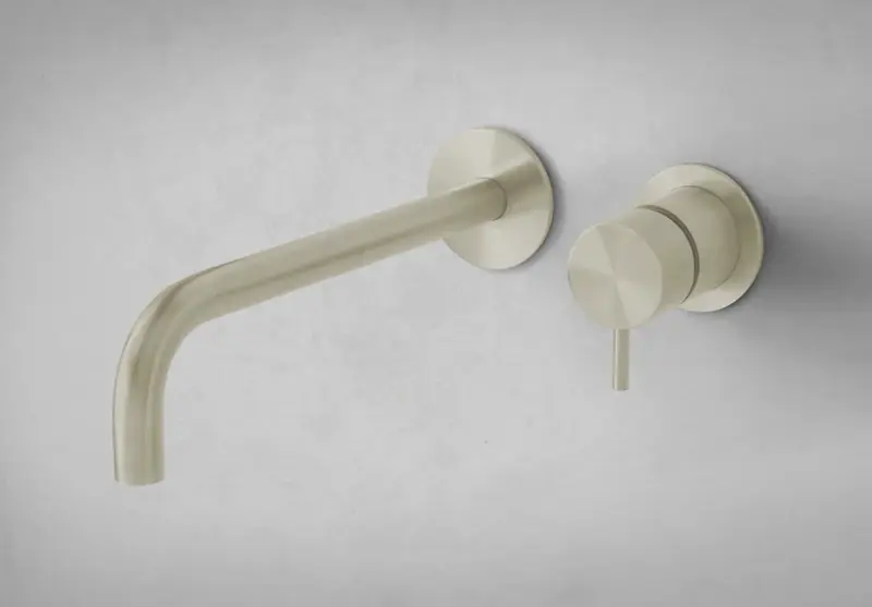 Waterevolution Flow vgradna pipa za umivalnik PVD belo zlato z izlivom 15 cm T116BWGE-15