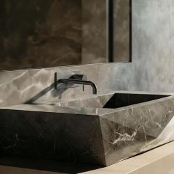 Waterevolution Flow vgradna umivalniška pipa z zaščitno ploščo PVD Gun Metal z izlivom 15cm T1161GME-15