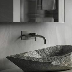 Waterevolution Flow vgrajena umivalniška pipa z zaščitno ploščo PVD Gun Metal z izlivom 25cm T1161GME-25