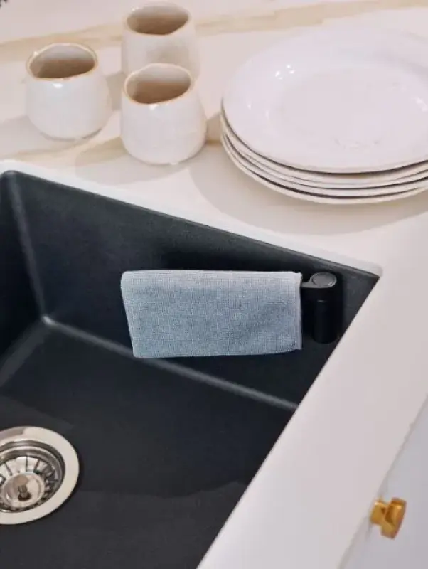 Magisso Magnetno držalo za kuhinjske krpe za umivalnik, ravno, plastika, črna, 30201011