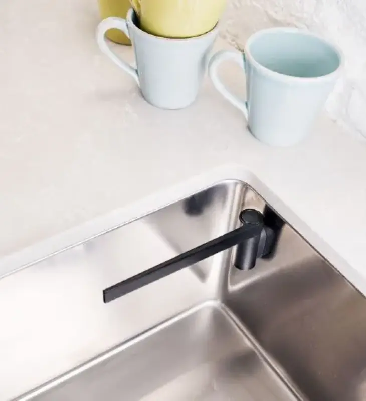 Magisso Magnetno držalo za kuhinjske krpe za umivalnik, ravno, plastika, črna, 30201011