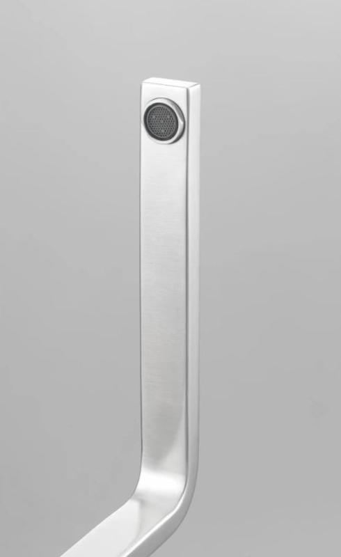 Franke masivna nerjaveča jeklena kuhinjska pipa Mythos z vrtljivim izlivom inox 115.0547.852