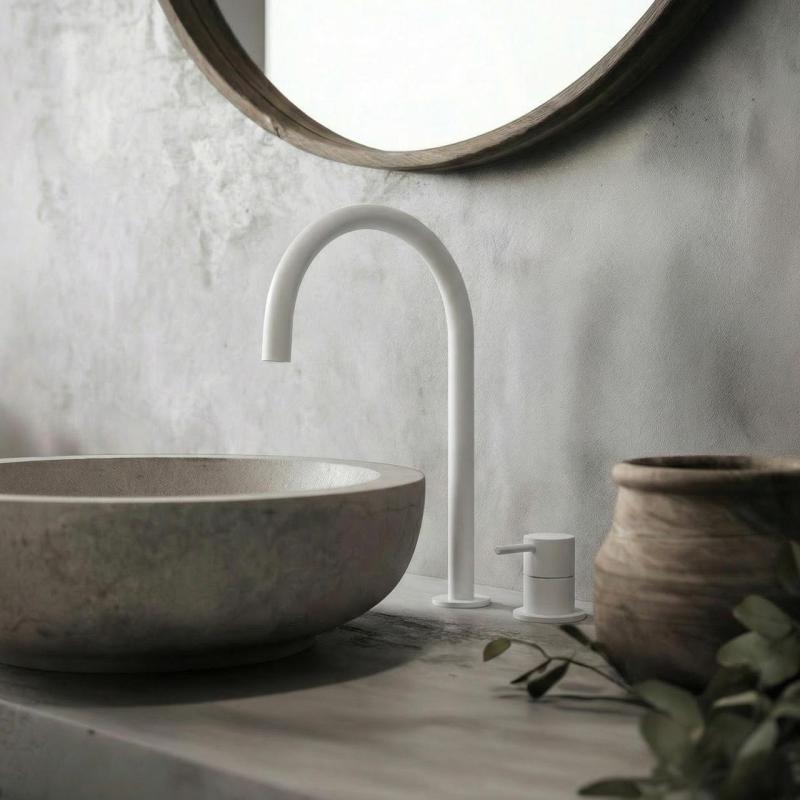 Waterevolution Flow 2-luknjasta umivalna baterija, bela, z visokim U 200 mm izlivom T1122UBR