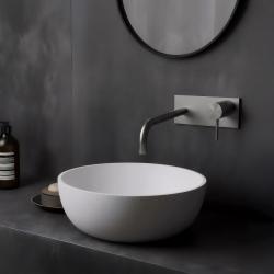 Waterevolution Flow vgradna pipa za umivalnik s pokrivno ploščo, v celoti iz nerjavečega jekla, z izlivom 21 cm T1161BIE-21