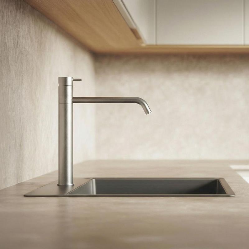 Waterevolution Flow kuhinjska armatura PVD Gun Metal T150GME