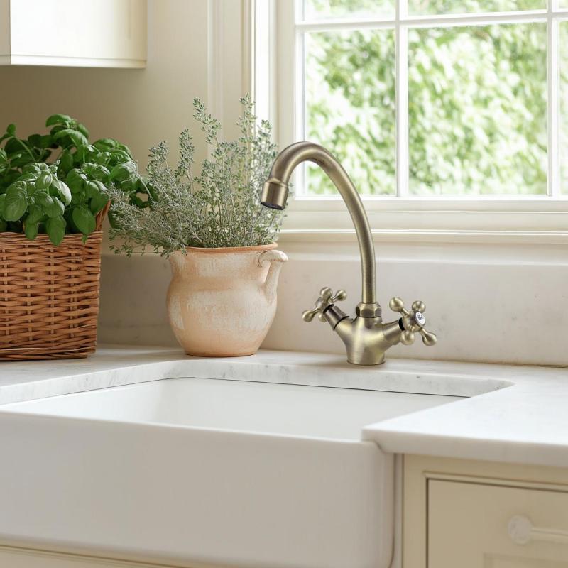 AquaTrimo Vivaldi nostalgična kuhinjska pipa bron 21VV7067BN