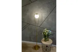 Decor Ciklop medeninasta zlata talna svetilka z videzom kapljice 9737