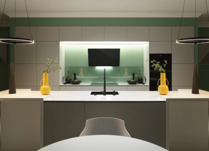 Franke Mythos Pro stenska napa iz črnega stekla 90 cm 330.0682.353