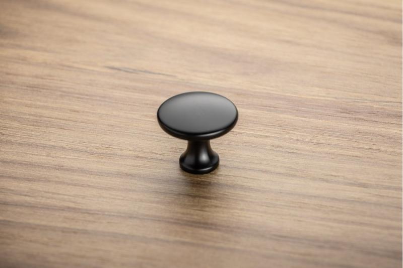 Zamak konb UDINE črna mat 1208959337