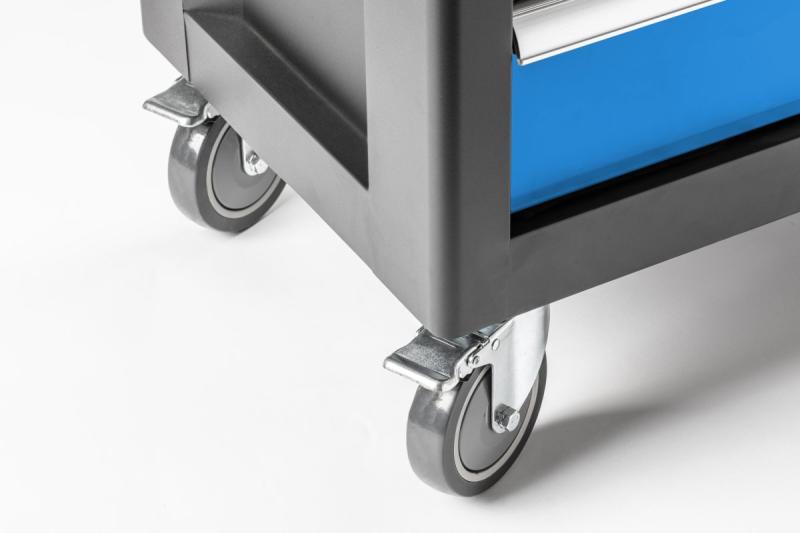 Hoegert Orodjarna s 7 predali in stranskimi vrati. 1208962009