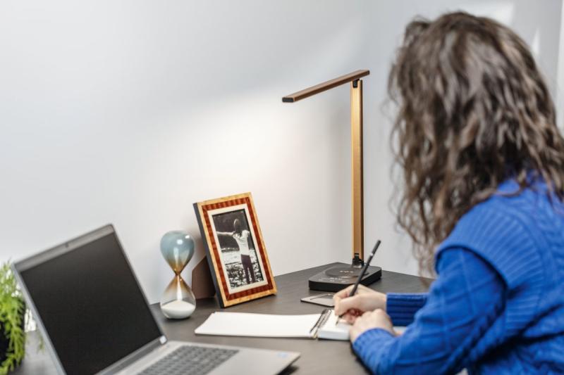 Decor Bureau lamp Bressi 8W 450lm AC220-240V 3-CCT Brezžično Polnjenje USB PF>0.5 RA>80 Črna/Zlata 1208962479