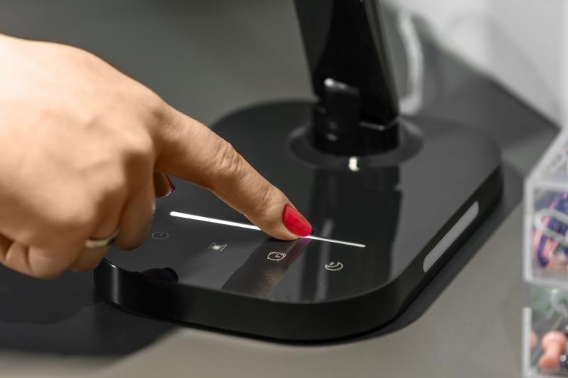 Dekorativna namizna svetilka Gale 8 W 550lm AC220-240V 5-CCT 10-stopenjsko zatemnenje PF>0 5 RA>80 črna 1208962487