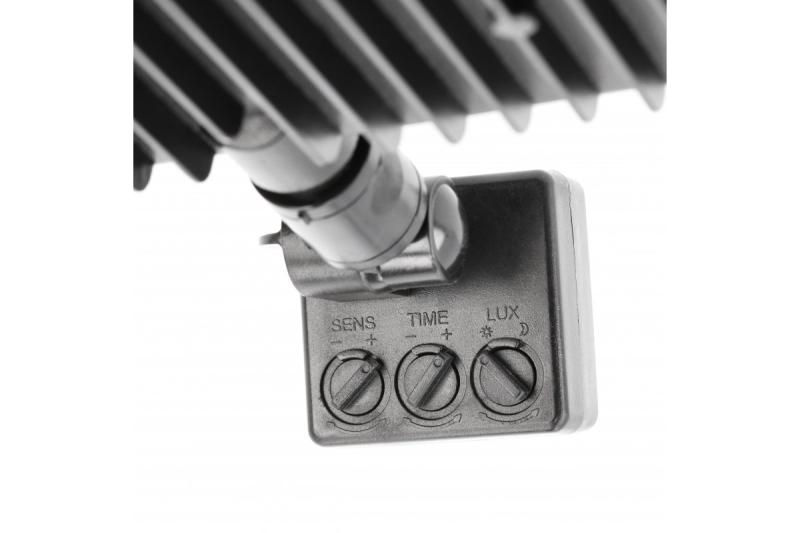 LED reflektor iNEXT z detektorjem gibanja 50W 4000lm, PF>0,9, RA>80, IP65, 120°, 6400K, črno ohišje 1208962862