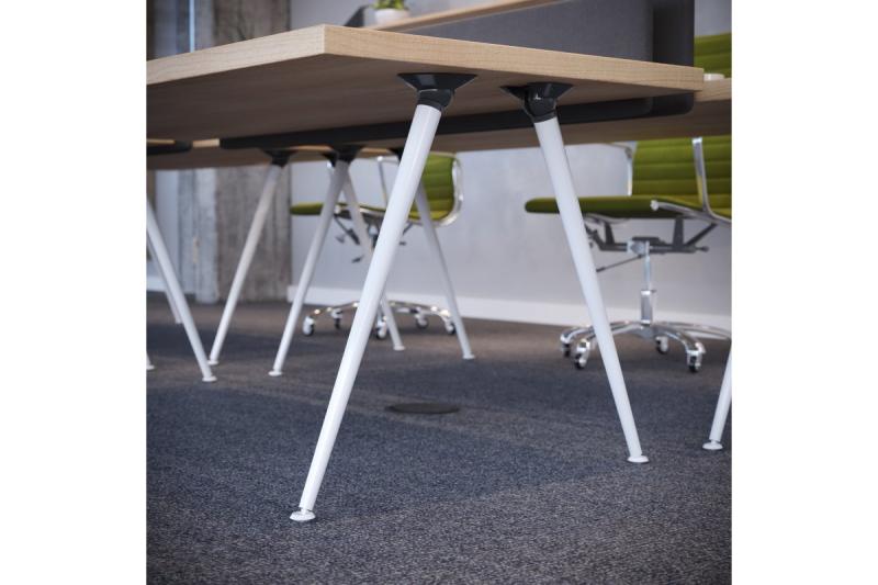 Nastavite 40 x 710 X-LINE nagnjeno, zložljivo, nastavljivo nogo, črno 1208963656