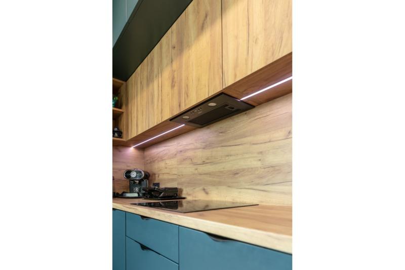 Nosilec iz aluminija PICADO C=352/796/18 mm mat črna 1208965647