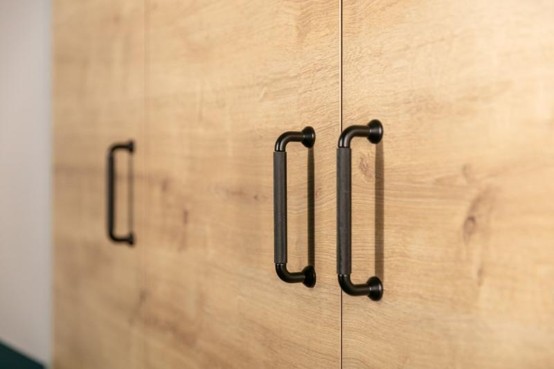 Aluminijasti ročaj STRUCTURE C=128 mat črna 1208965648