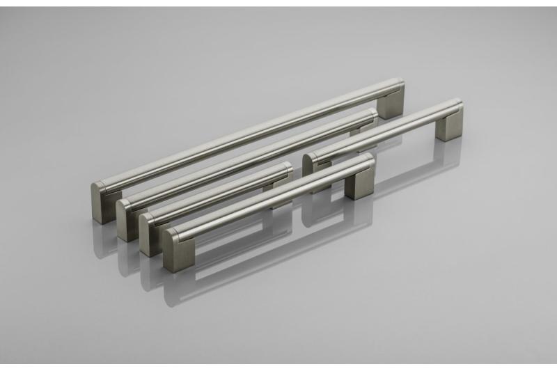 Ročaj Zamak 336 C=256mm brušeno jeklo 1208965768