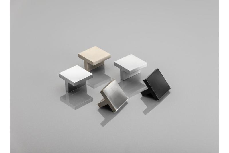 Ročaj Zamak 40x40mm C=32mm saten 1208965773