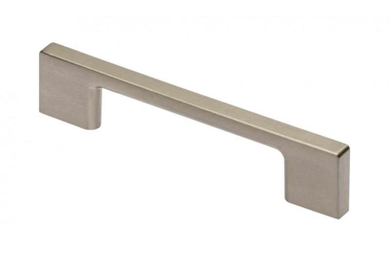 Ročaj Zamak 819 C=96mm brušeno jeklo 1208965798