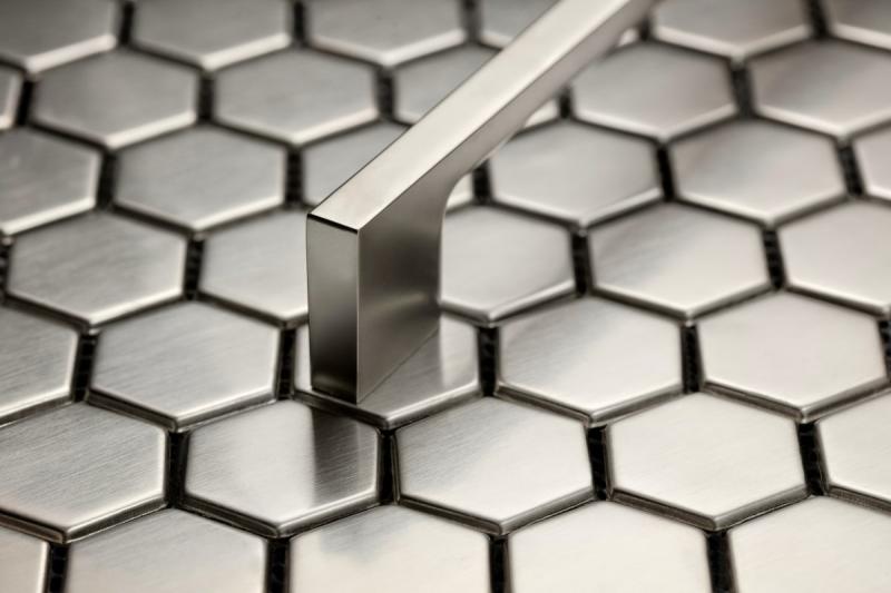 Ročaj Zamak 819 C=320mm črna kromirana 1208965854