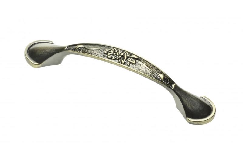 Zamak ročaj ARDEA C=96 mm starinsko brušena medenina 1208965870