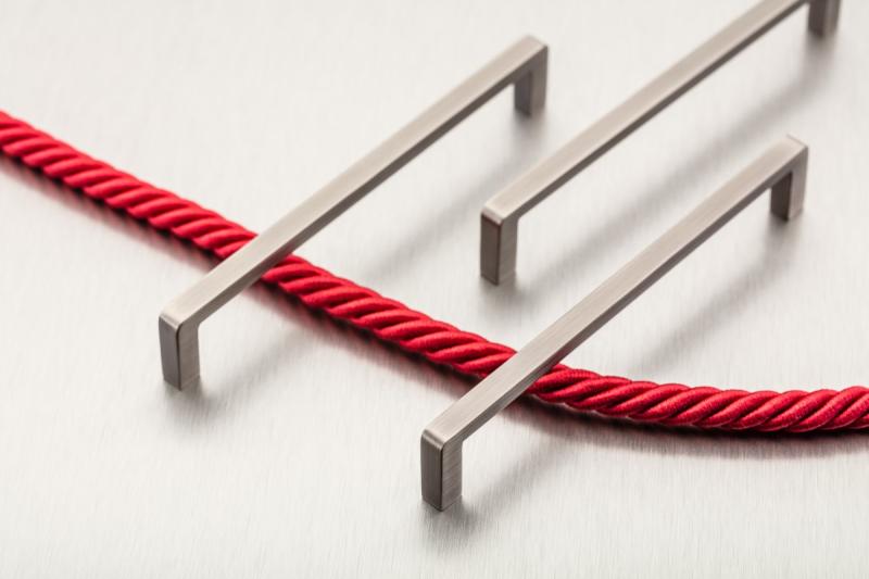 Ročaj Zamak BAGIO C=160mm brušeno jeklo 1208965890