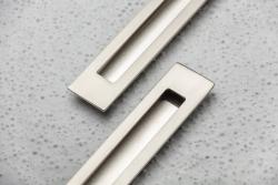 Ročaj Zamak E6 C=96mm aluminij 1208965982