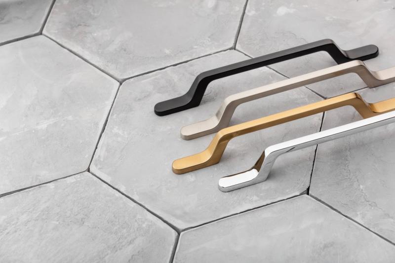 Ročaj Zamak FLAVIO C=128 mm krom 1208966011