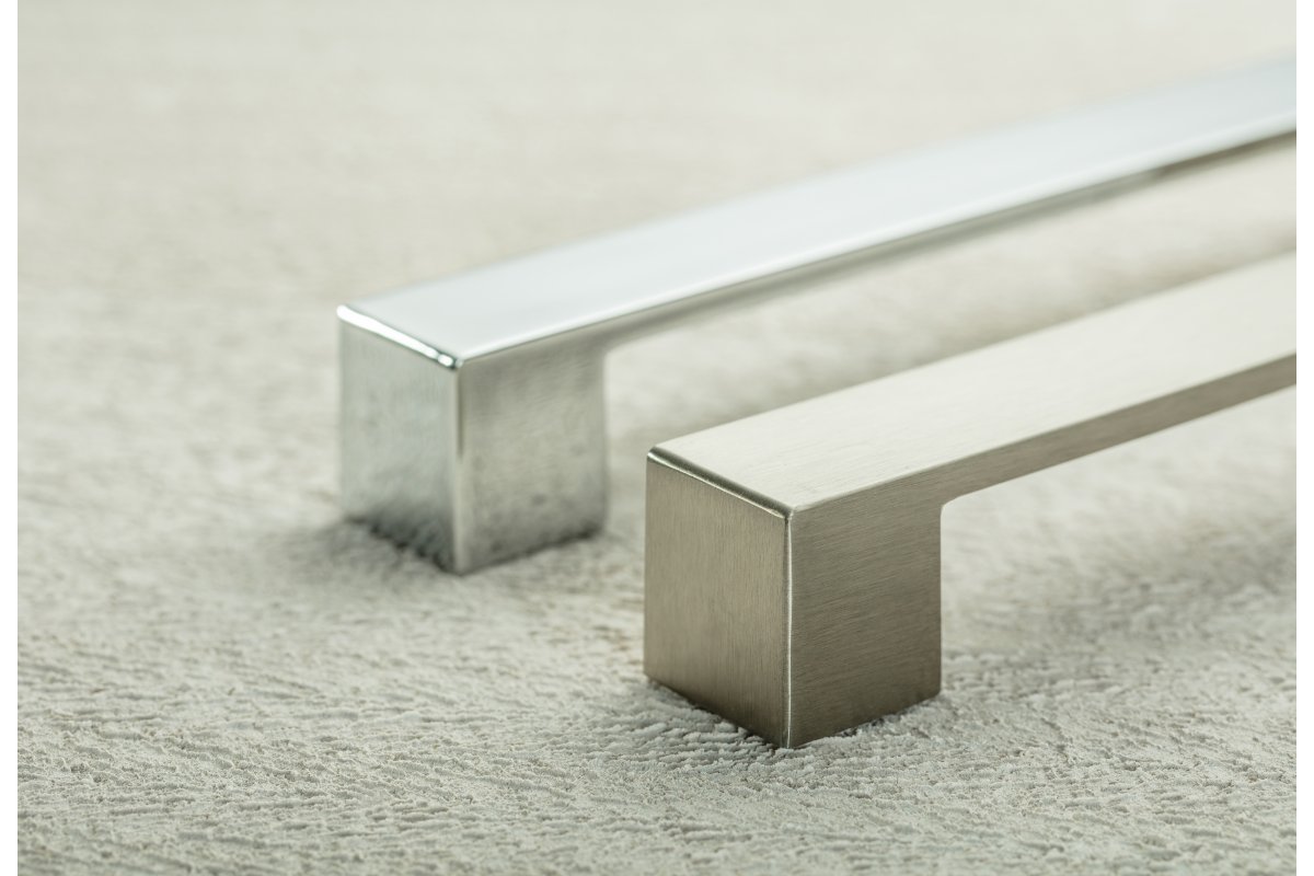 Ročaj Zamak MODENA, C= 192 mm, inox 1208966126