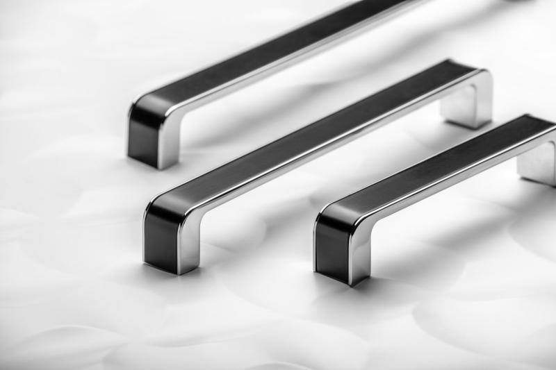 Ročaj Zamak MONA C=192 mm krom/črna 1208966131