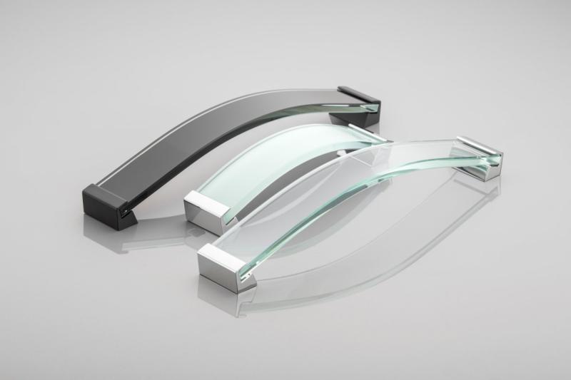 Ročaj Zamak ROSES C=160mm prozorno steklo + kromirane noge 1208966188