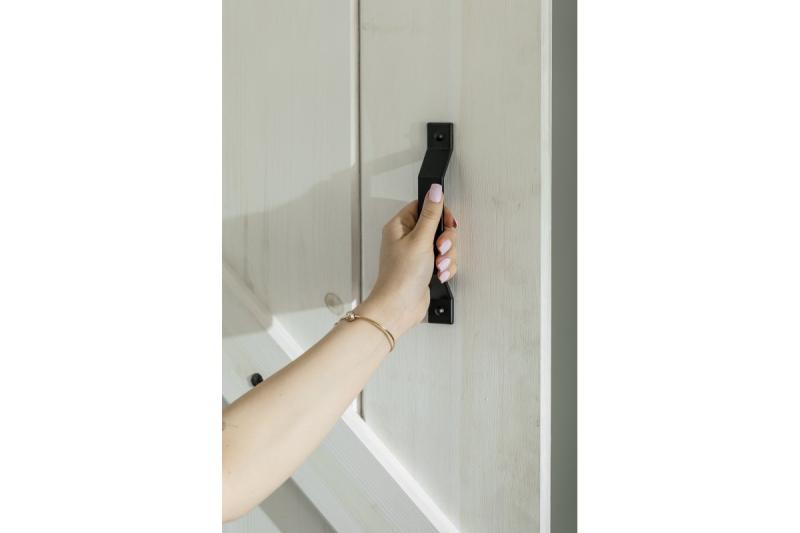 Ročaj Zamak STEP C = 160 mm črna mat 1208966205