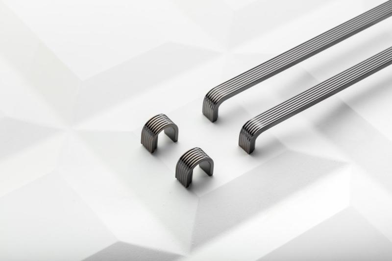 Zamak ročaj Shape art VETA C=160 mm črni krom 1208966236