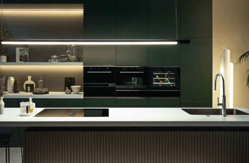 Franke Mythos Masterpiece Kuhinjska pipa z J-izlivom, izvlečno prho, popolnoma iz nerjavnega jekla 115.0711.554