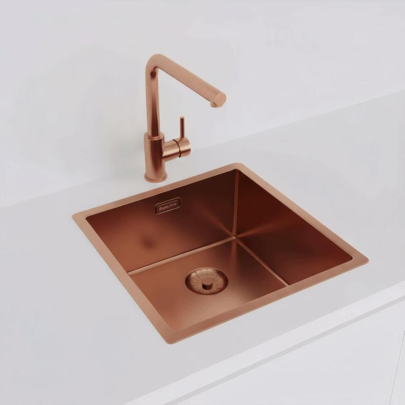 Pure.Sink Prestige umivalnik 40x40 cm PVD Baker, radij 10 mm, za vgradnjo pod pult, vgradnjo na ravno in nadgradnjo PPG4040-62