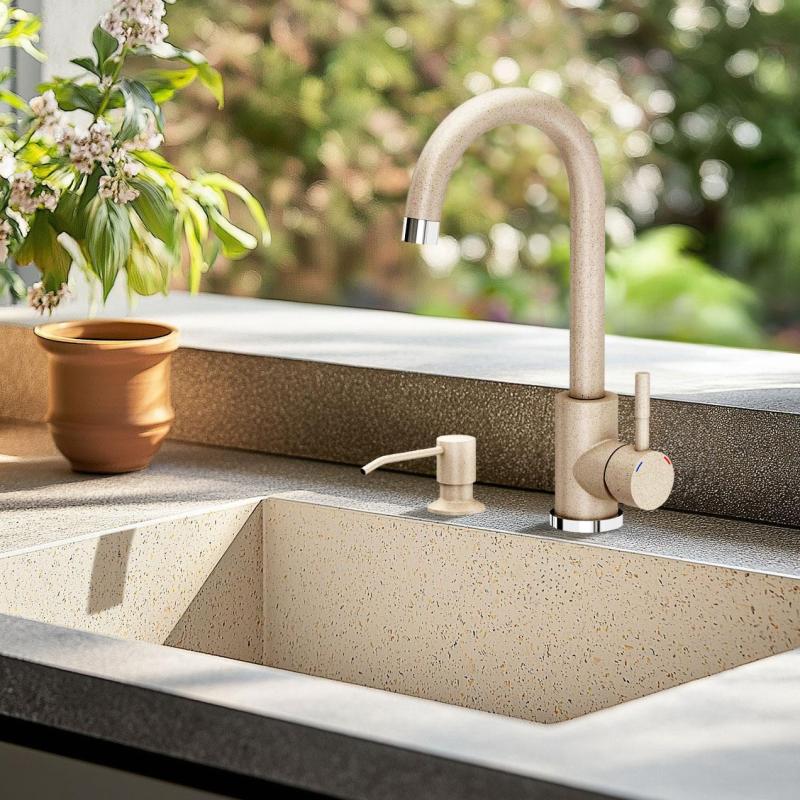 Quadri Coventry Kuhinjska armatura Beige pesek z vrtljivim izlivom 1208967667