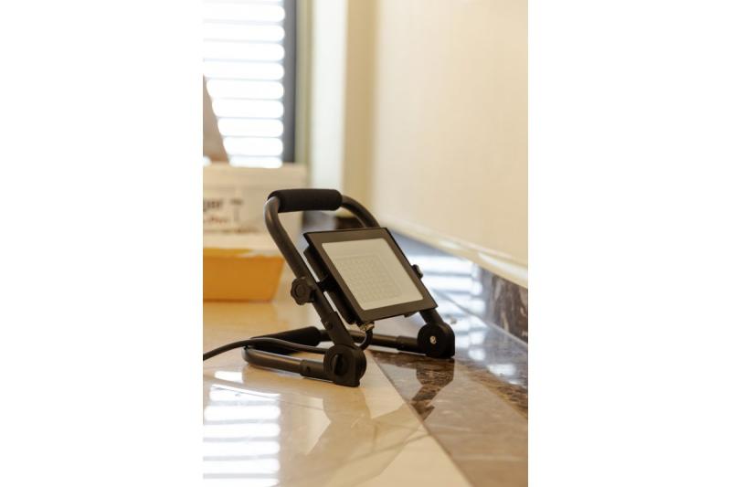 NELI Prenosni Reflektor, LED, 30W, 2700lm, 6400K, AC220-240V, IP65, 1,5m kabel