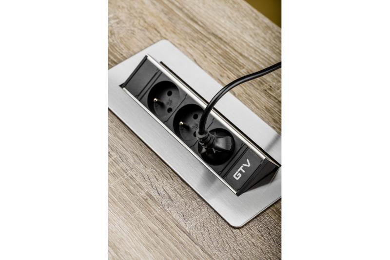 Podaljšek za pisarno brez kasete, trojna vtičnica z ozemljitvijo, 1,5 m napajalni kabel z vtičem, nerjaveče jeklo.