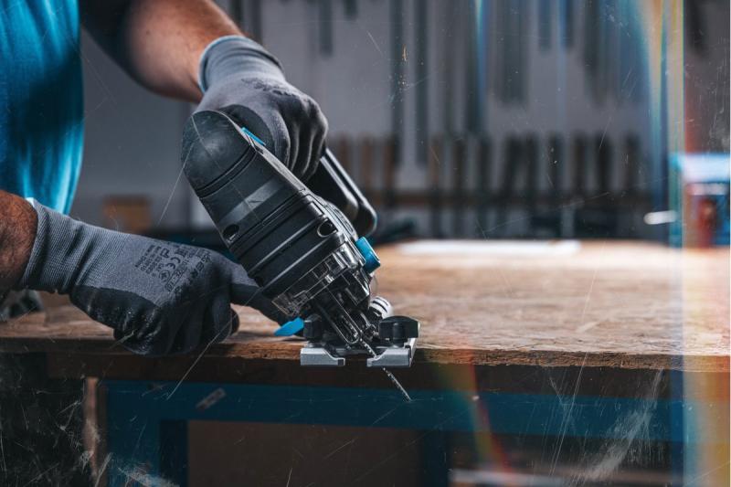 HÖGERT akumulatorska vbodna žaga, 18V, antivibracijski ročaj - brez akumulatorja