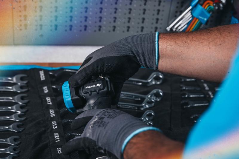 HÖGERT polnilna svetilka 18V