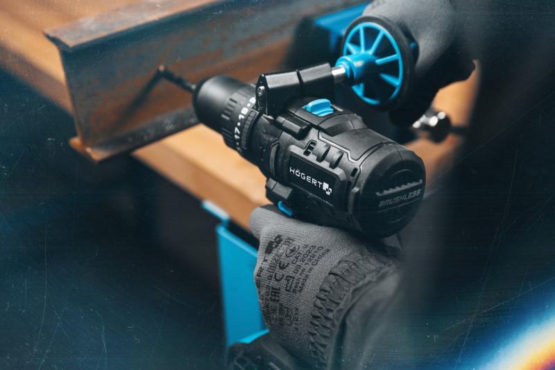 HÖGERT akumulatorski udarni vijačnik set 200 Nm 18V z brezkrtačnim motorjem