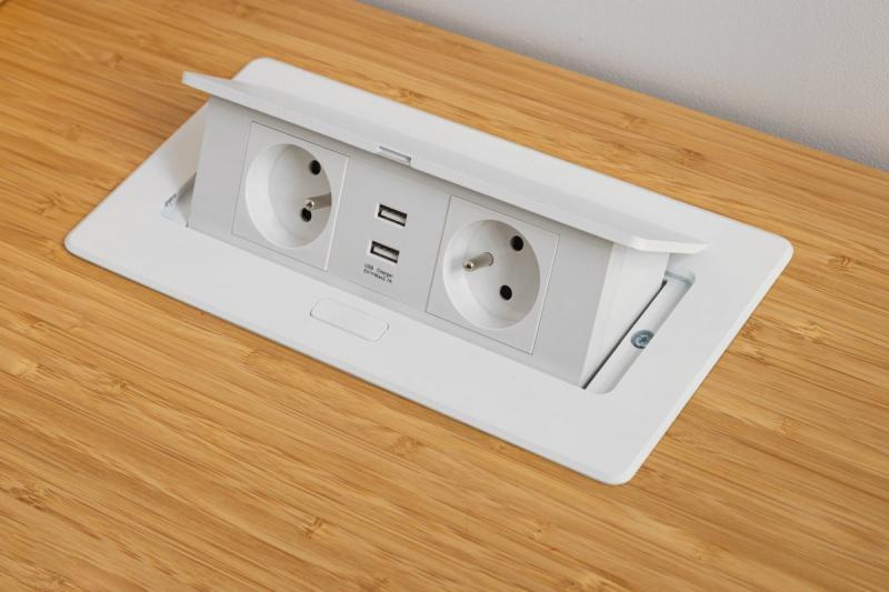 Mehki izvlečni modul za vtičnice.