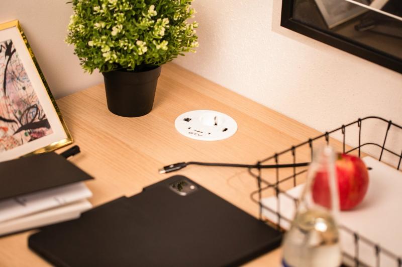 Pohištvena vtičnica RONDO, 1xSHUKO, 1xUSB-A, 2xUSB-C, HDMI, RJ45 kabel 1.5 m, bela