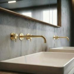 Waterevolution Flow 3-luknjasta vgradna umivalna baterija PVD belo zlato z izlivom 21 cm T1163FWGE-21