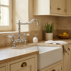 Aquanello Heritage Manor Klasična kuhinja Nostalgic Bridge Kuhinjska pipa krom z belim ročajem CR-0010-HM